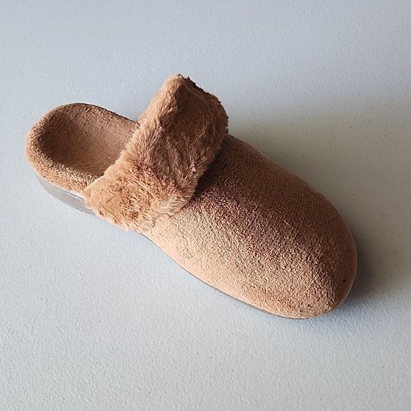 Lightly Used Mule Vionic Slipper in Toffee, size 8 - Picture 2 of 4